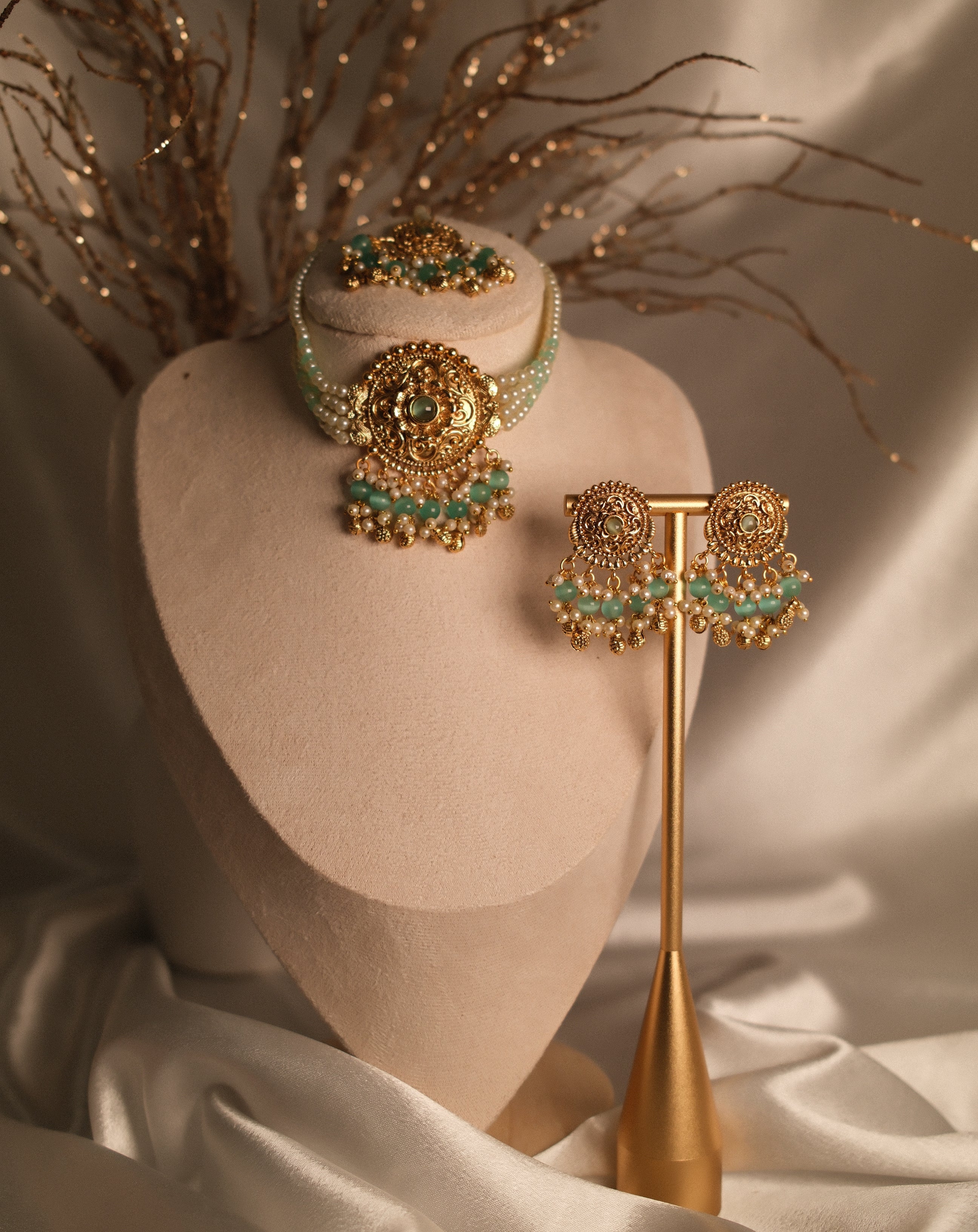 Roshni 1g gold plated set w/ tikka