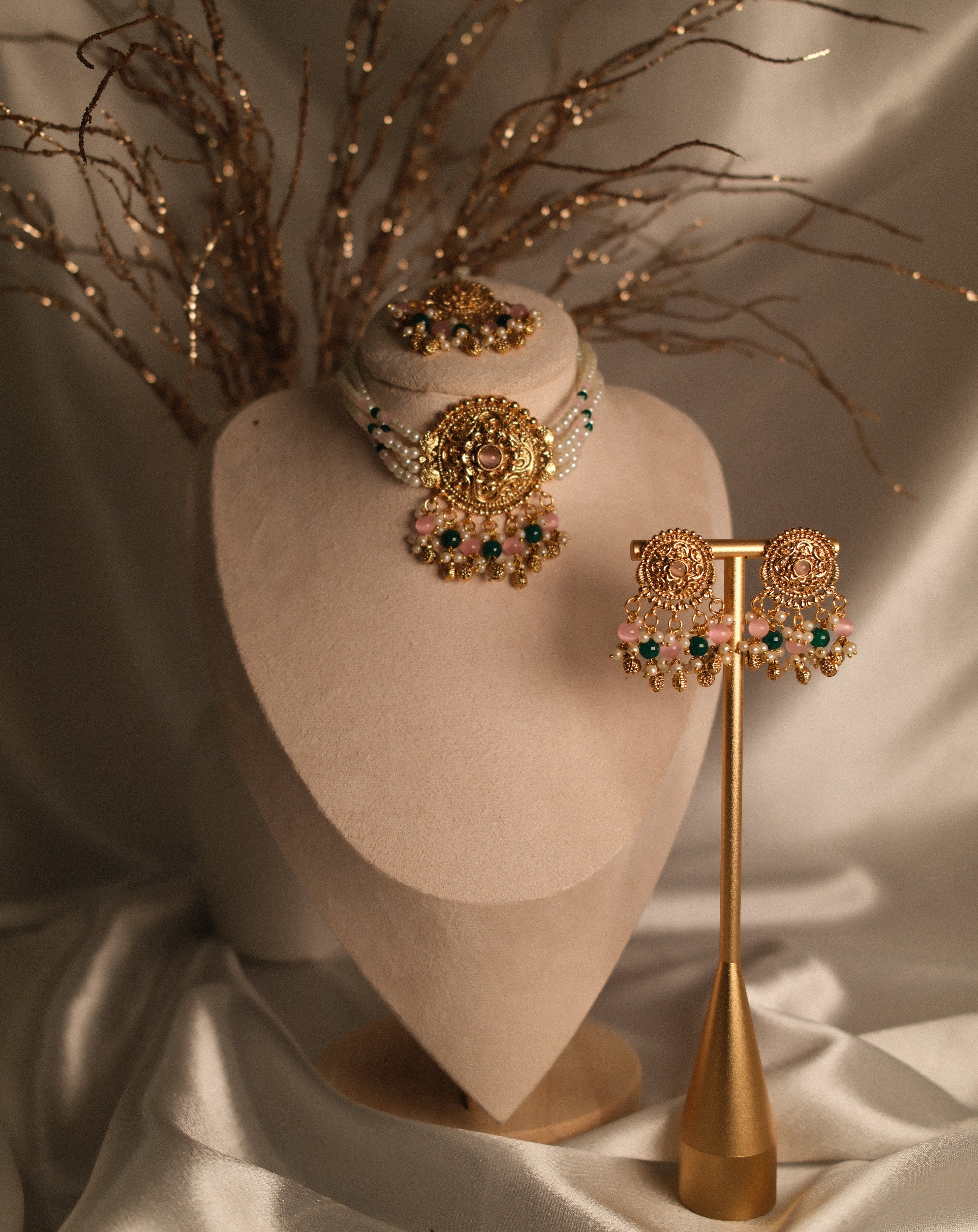 Roshni 1g gold plated set w/ tikka
