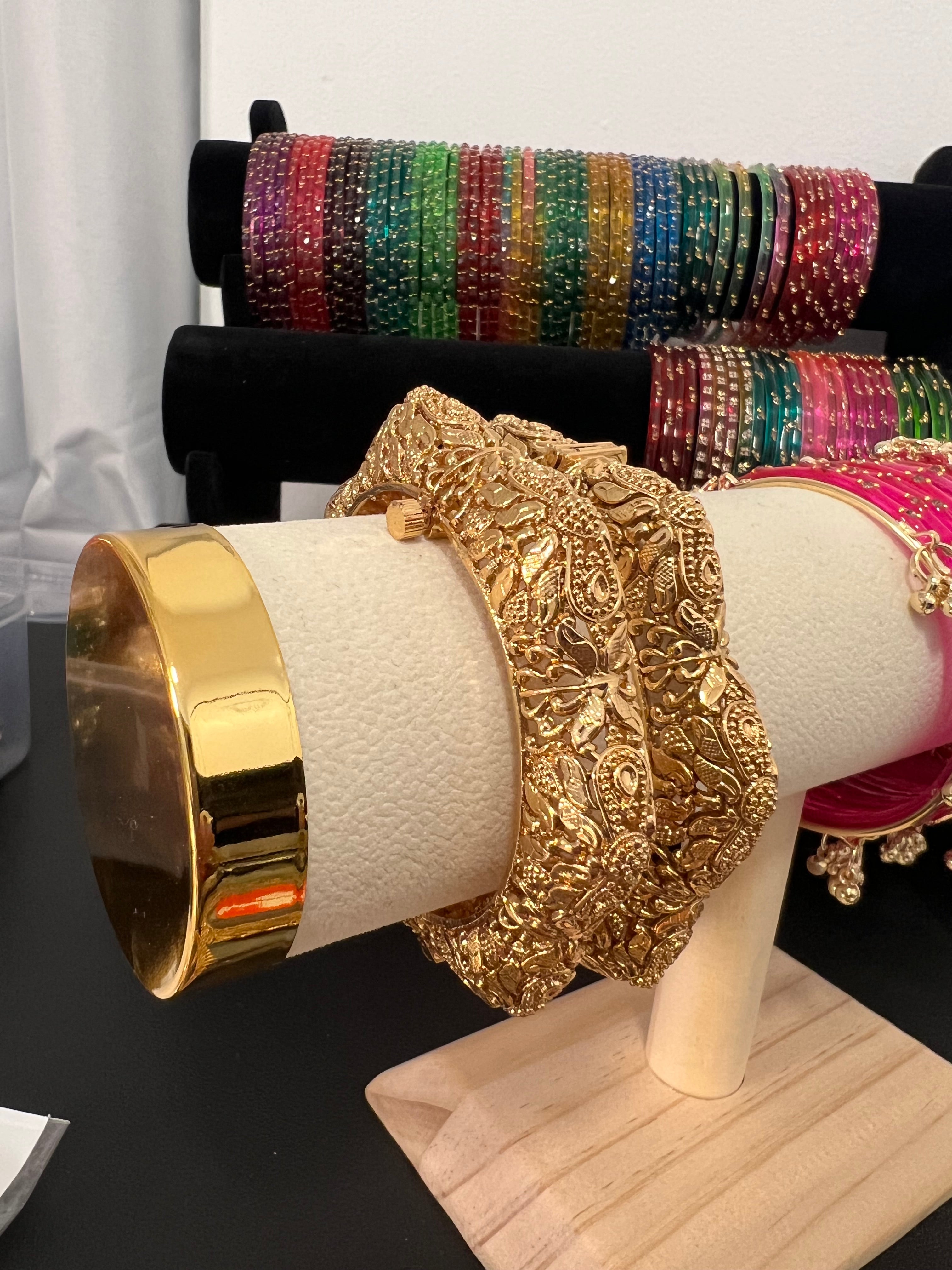 Pariyaan kangan - 1 g Gold Plated