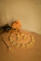 Saanvi Set