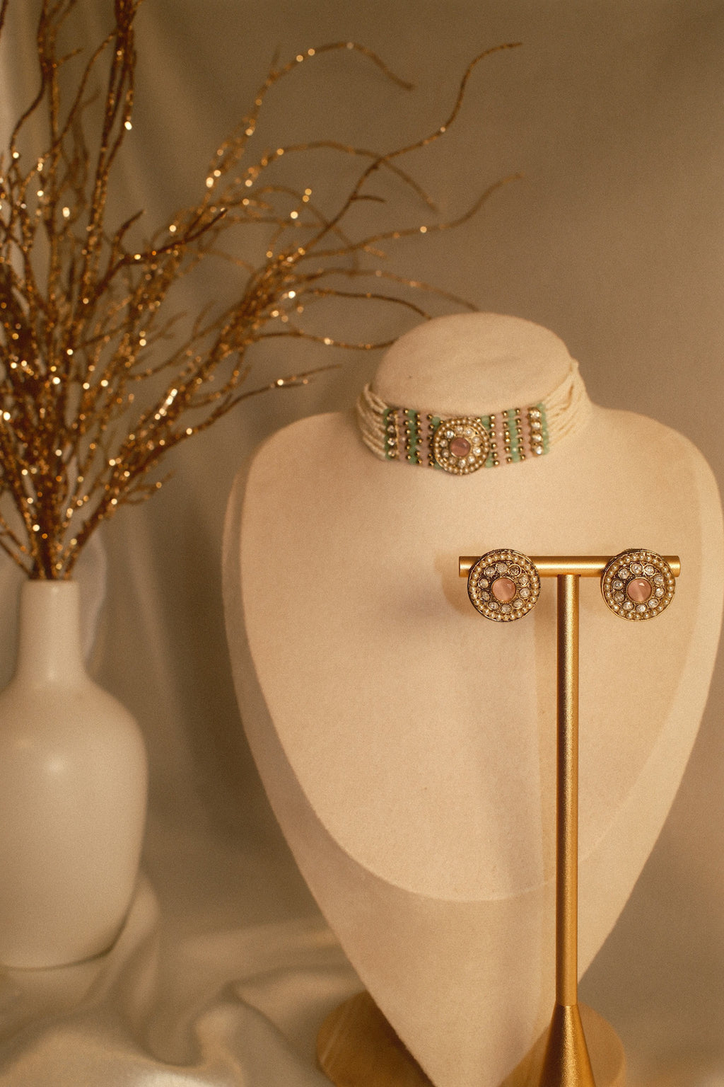 Lira Choker Set