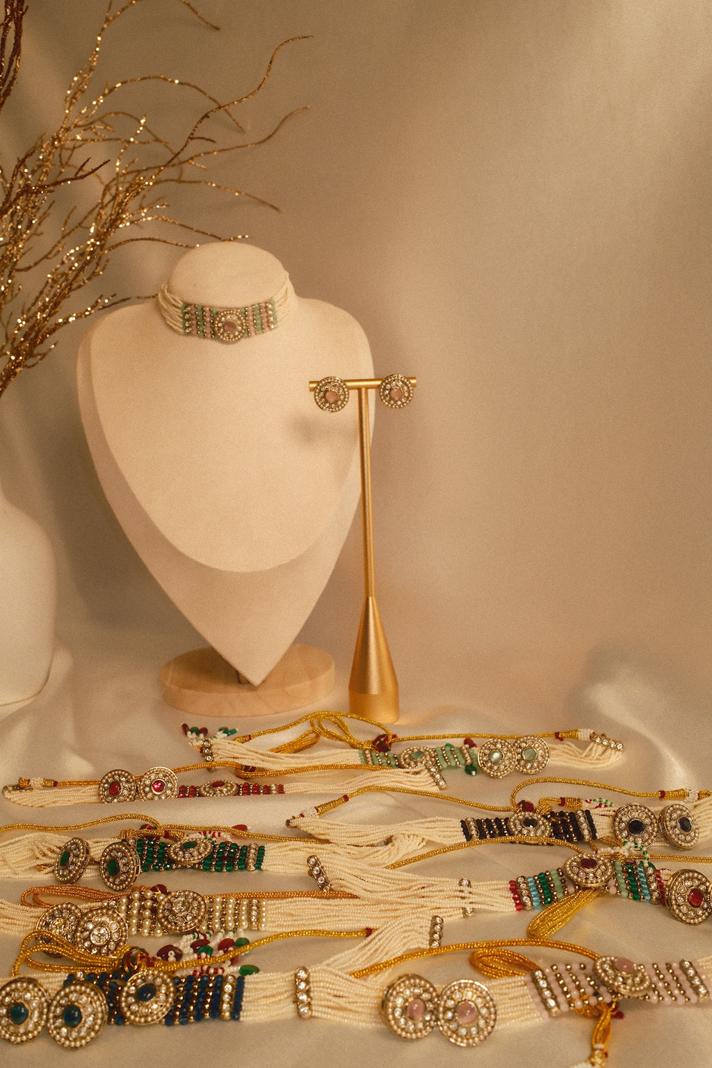 Lira Choker Set