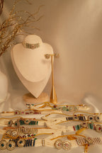 Lira Choker Set
