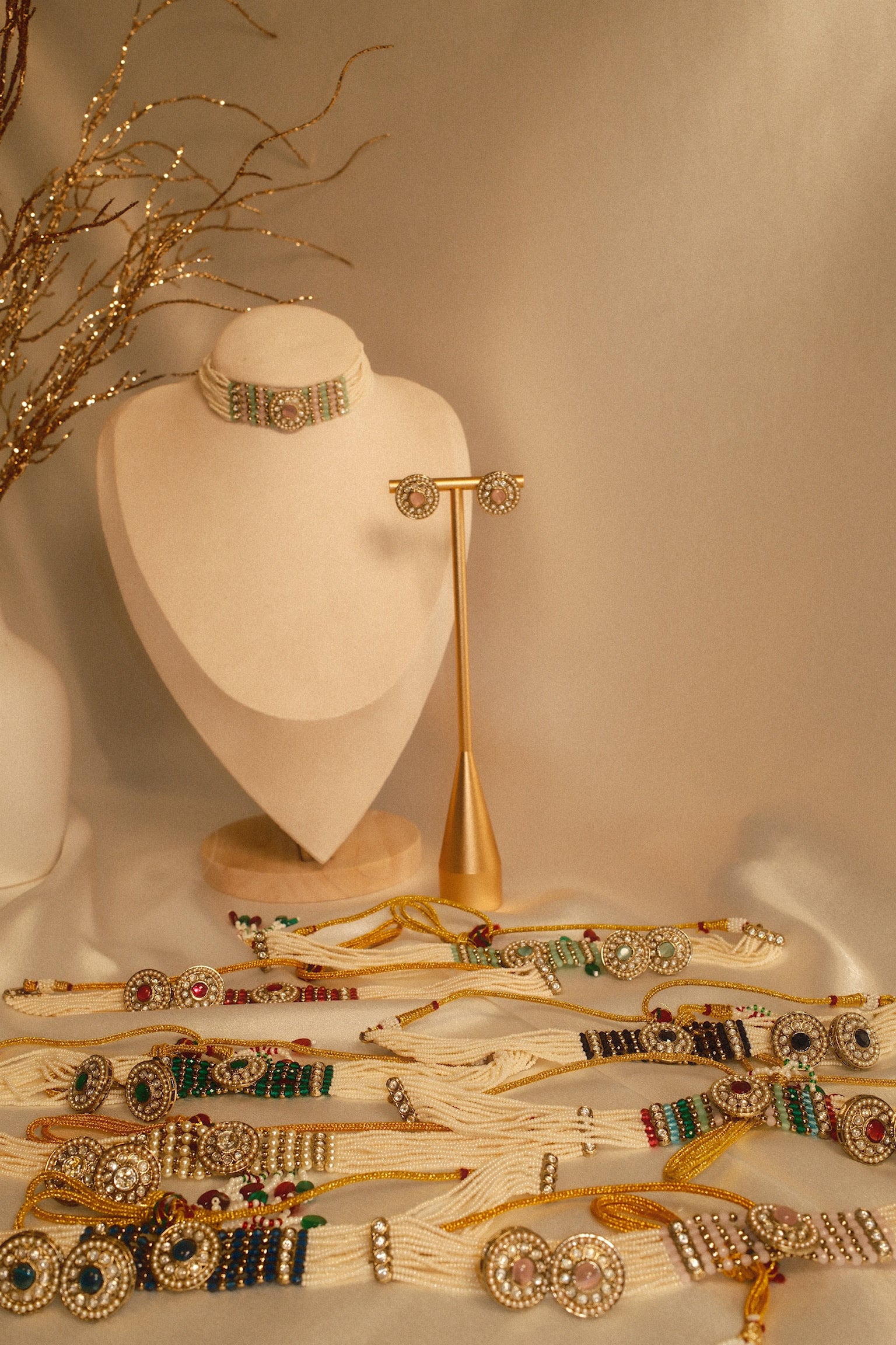 Lira Choker Set