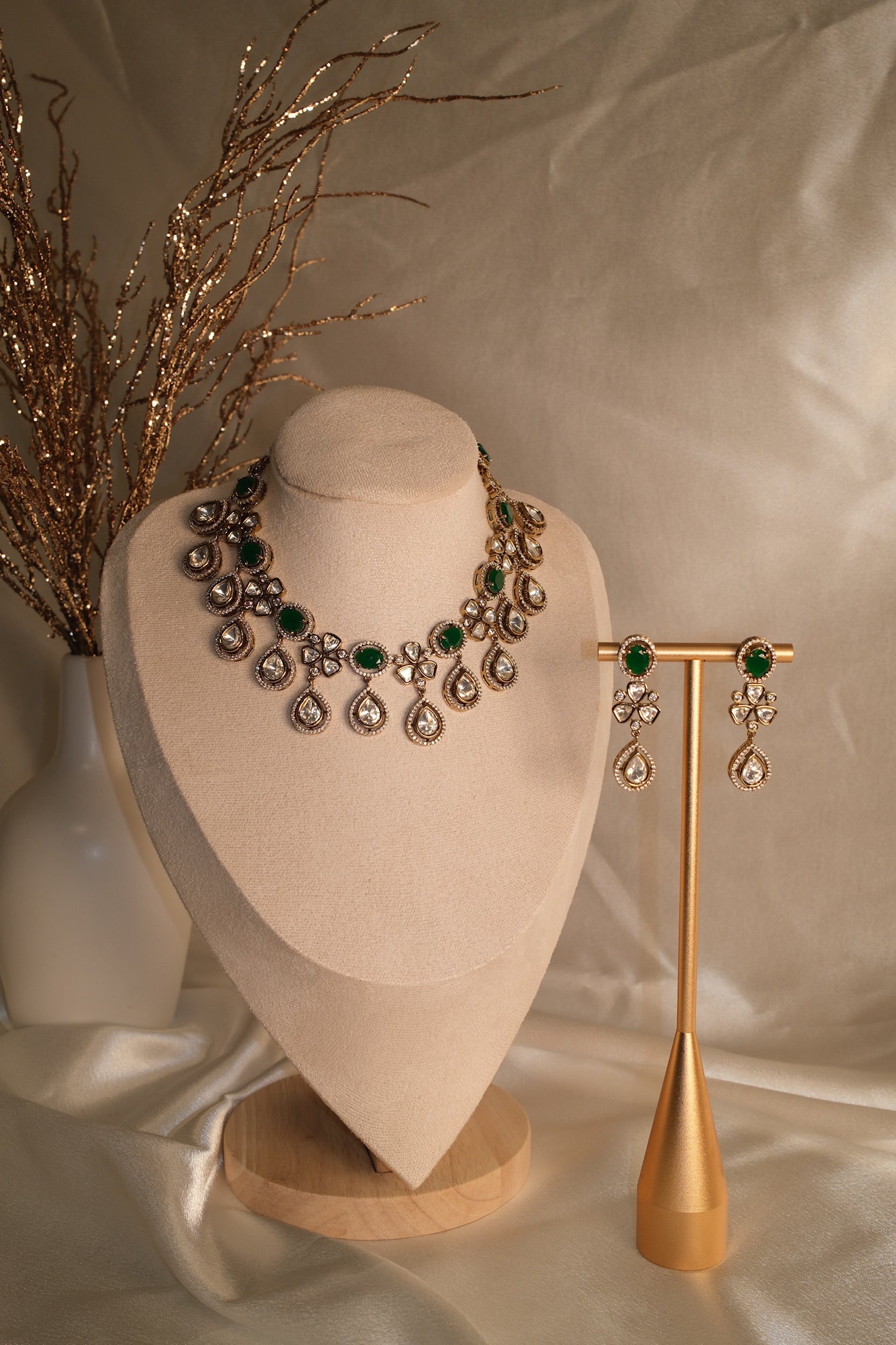 Palak Moissanite Set