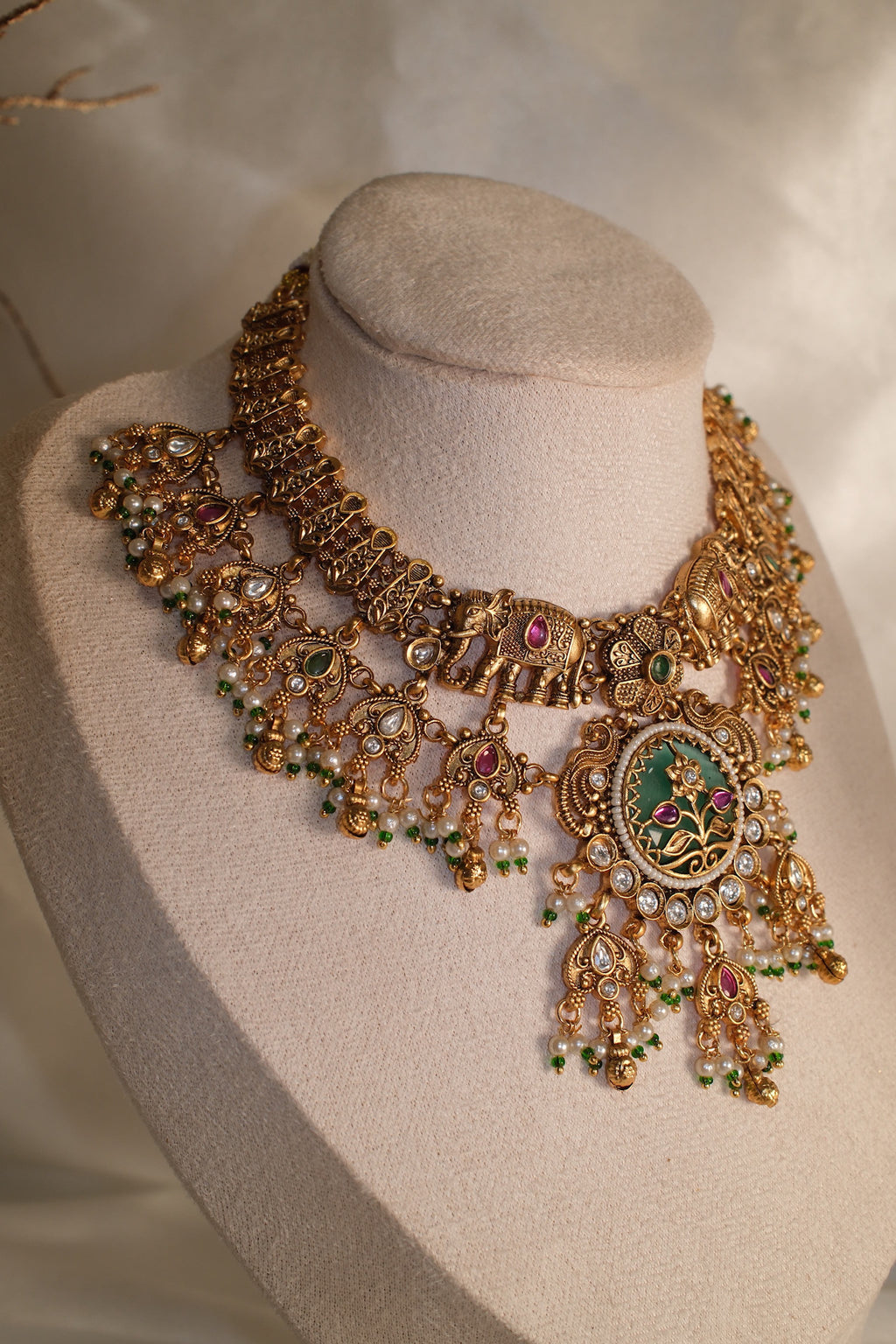 Rajvardhan Antique Heritage Set