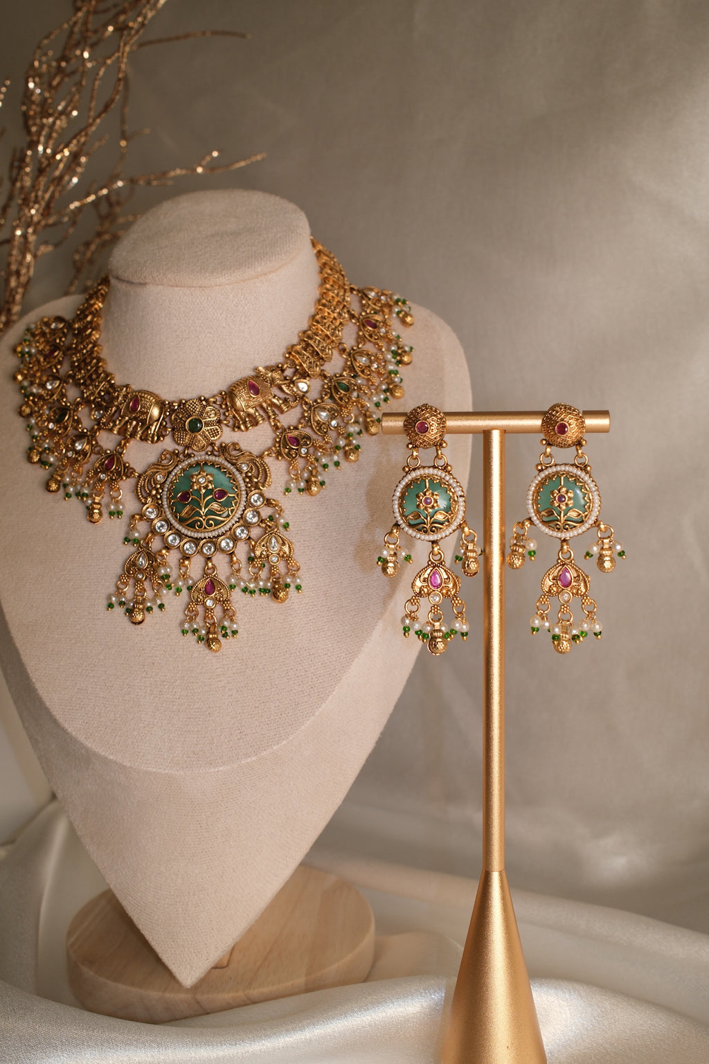 Rajvardhan Antique Heritage Set