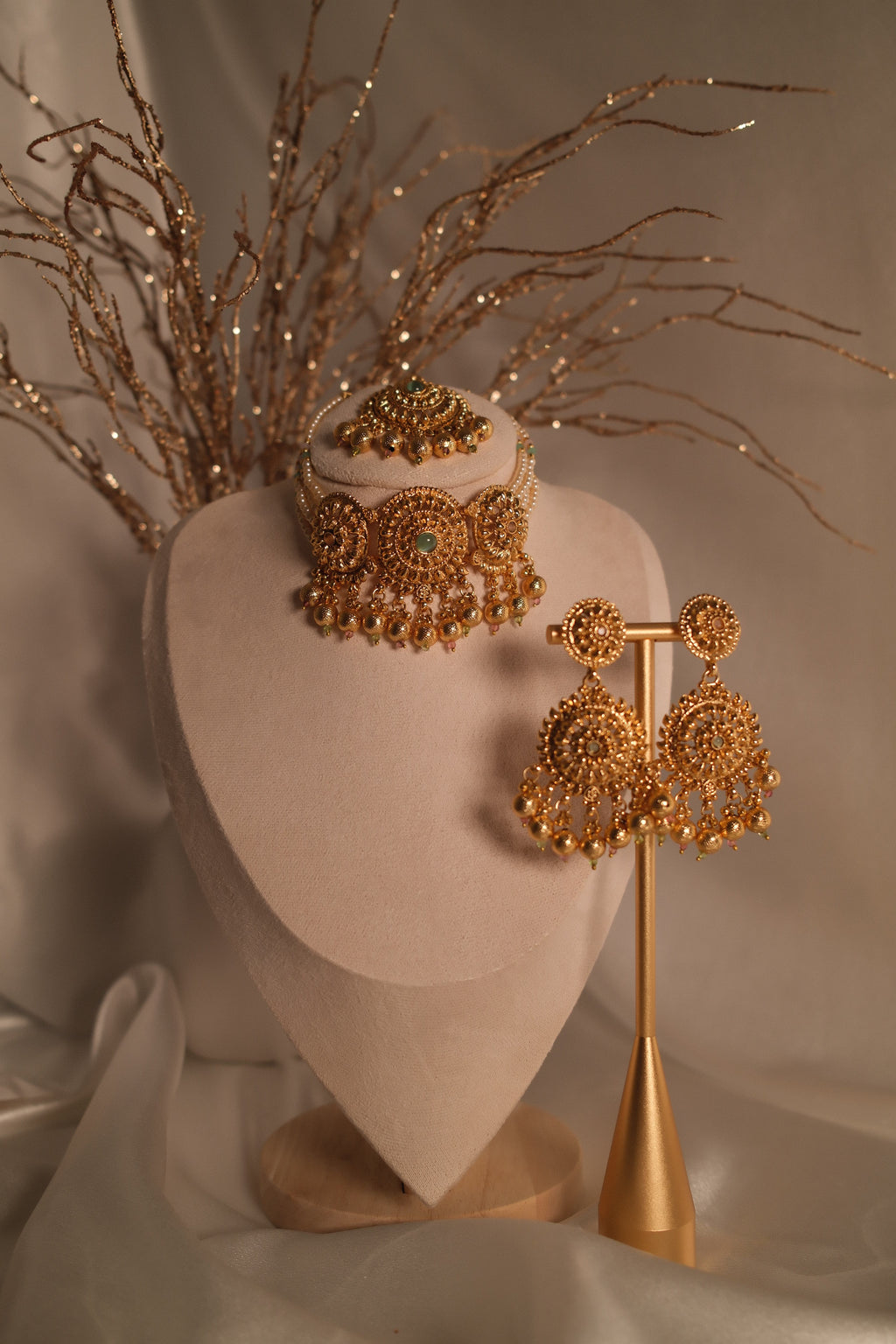 Vaibhavi Choker Set