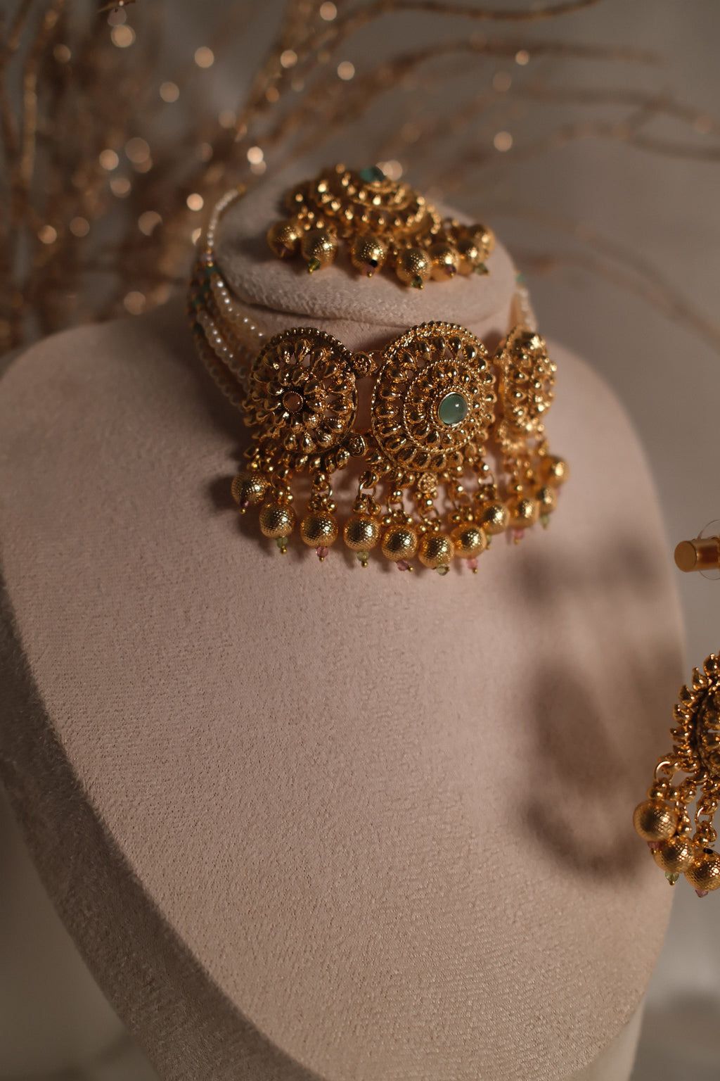 Vaibhavi Choker Set