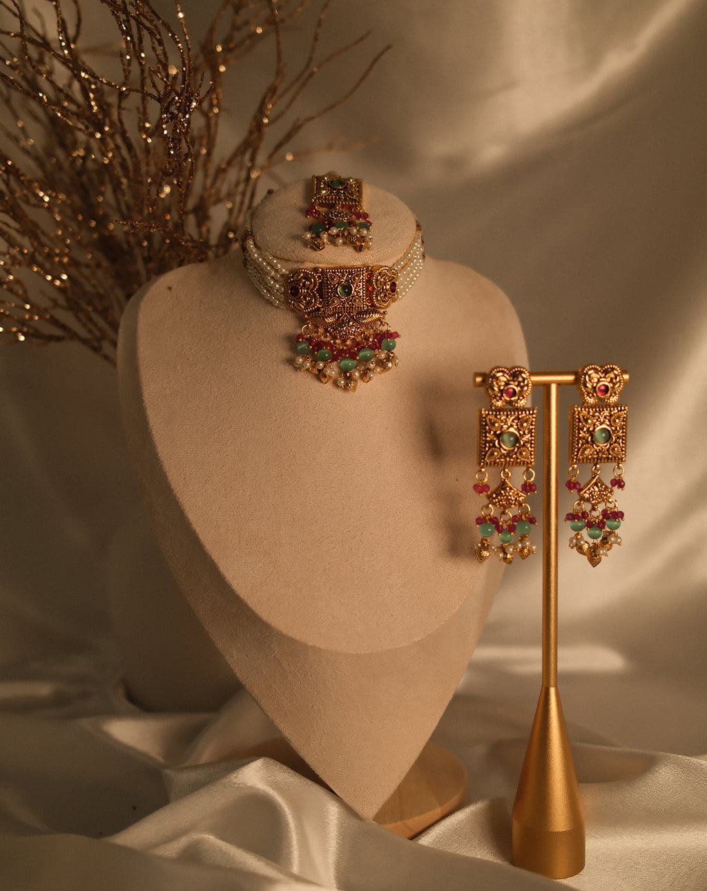 Regal Bloom Choker Set